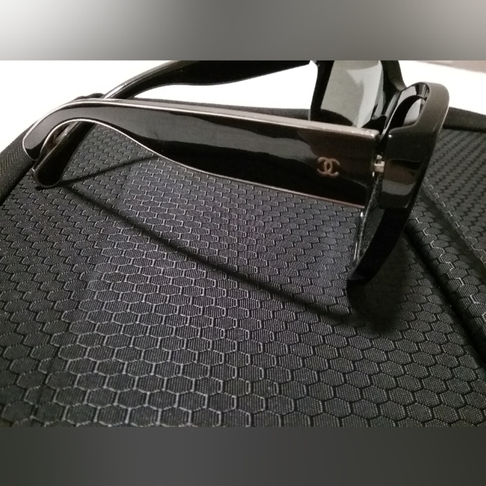 Authentic Chanel Black Sunglasses - Picture 9 of 9